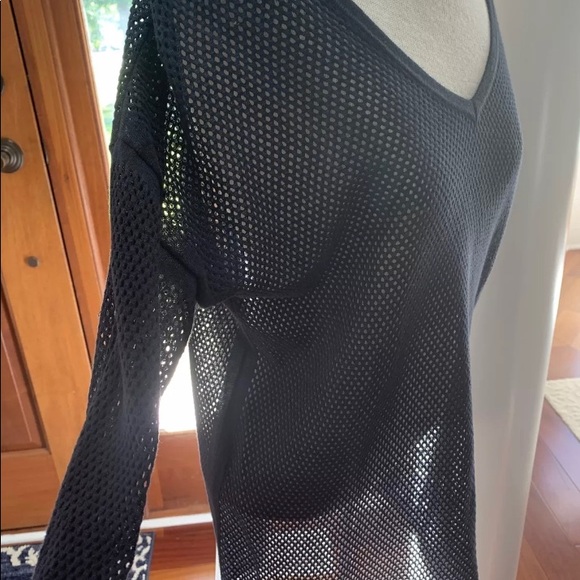 GAP Size Medium Navy Mesh Knit Sweater/Bathing Suite Cover - Picture 2 of 5